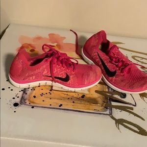 Pink Nike running shoes! 💕